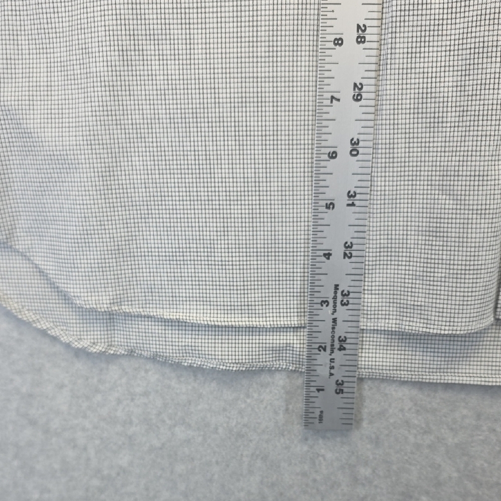 Benchmark Personal Clothiers Grey Gingham Button Down Shirt Men’s (See Measureme - Picture 3 of 7